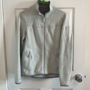 Arc’teryx women’s covert cardigan